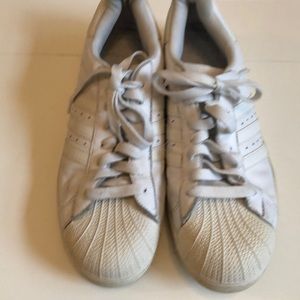 Adidas White clamshell Classic sneaker (Las)